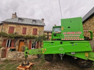 Réalisation d'un habillage des murs en zinc ou ardoise dans l'Aveyron