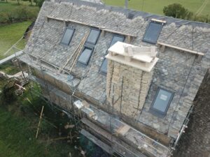 Création d'une couverture neuve pour maisons et bâtiments dans l'Aveyron